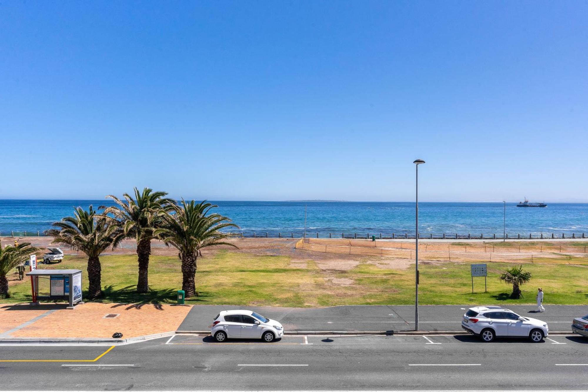 Mouille Point Places - Studios & Apartments Cape Town Room photo